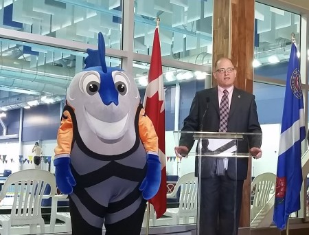 Mayor Dilkens at the Windsor International Aquatic and Training Centre. Photo Jon Liedtke Aug 1 2015